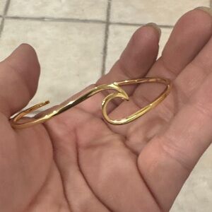 PURA VIDA WAVE CUFF BRACELET